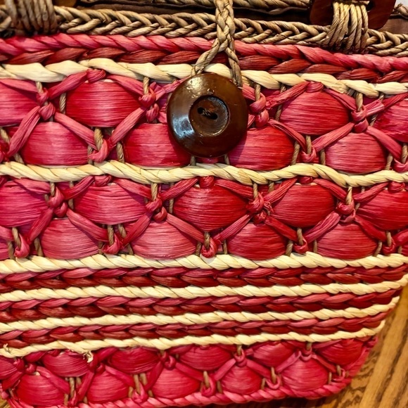 Straw Tote Red Beige Brown 100% Cornhusk Wooden Handles Fabric interior Pocket - Picture 5 of 12